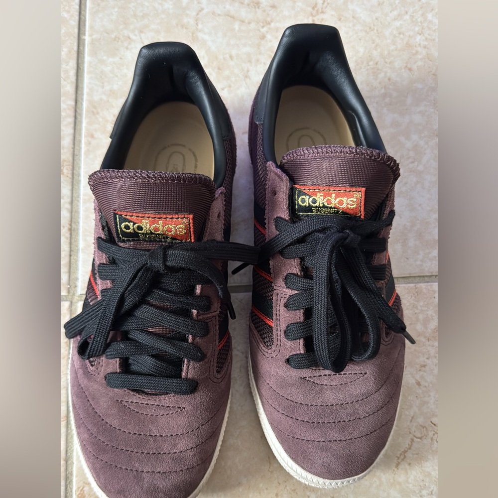 Adidas size 7.5 women